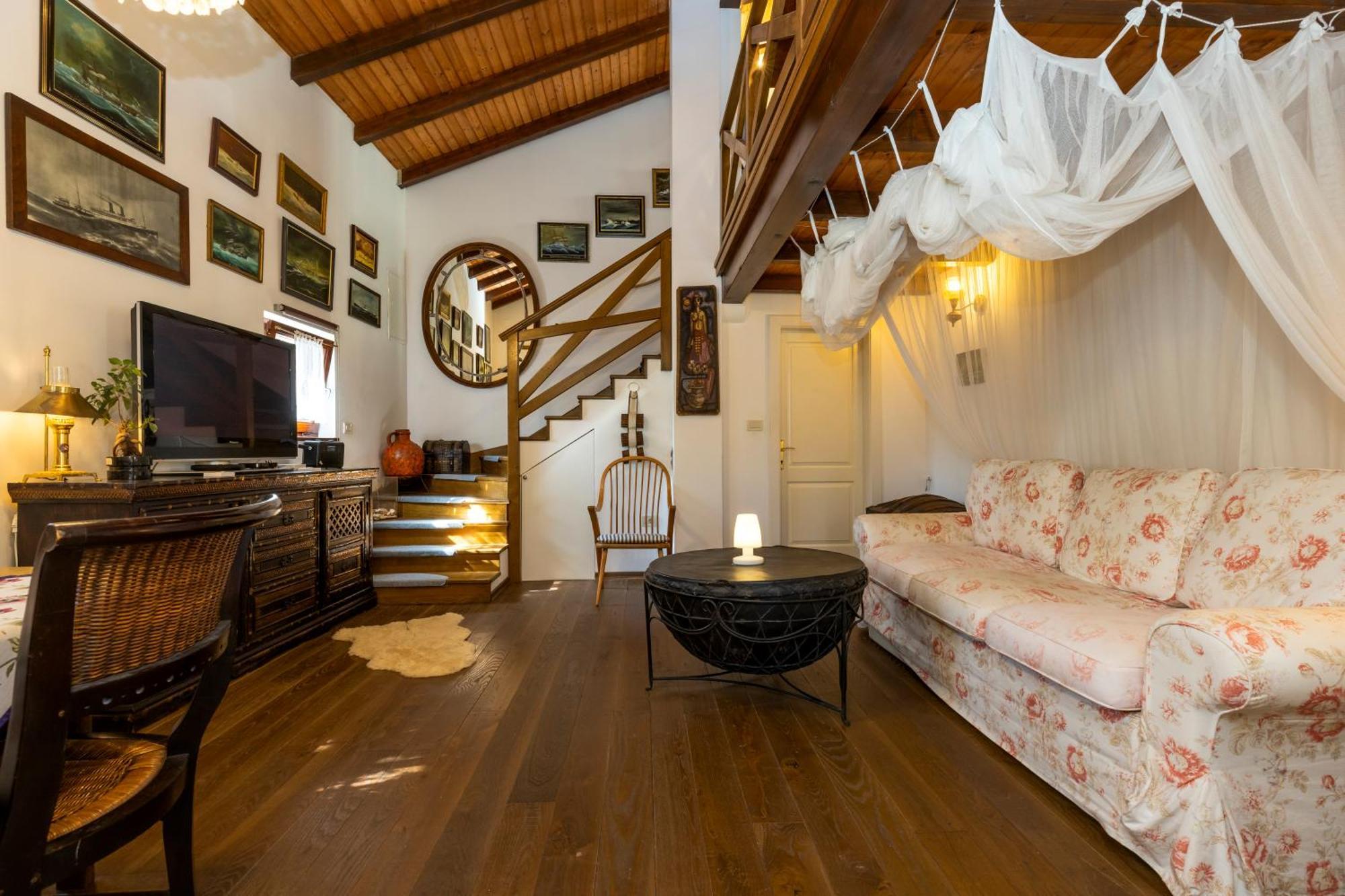 말리로시니 Stone House Retreat 빌라 외부 사진